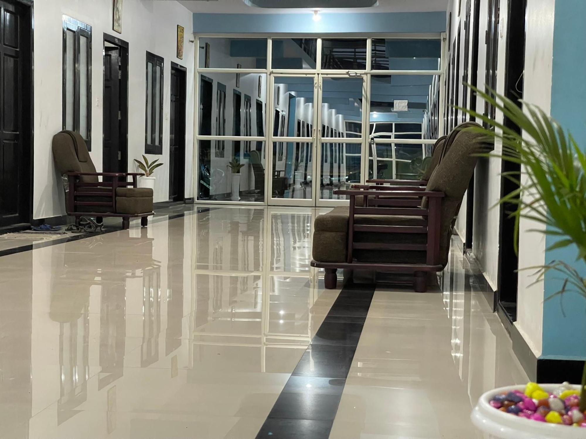 Nilastay Emirates Kazhakuttam Buitenkant foto